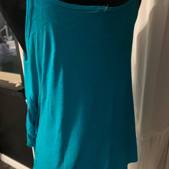 blue (teal) summer blouse tank top from The Buckle size large - Picture 3 of 4
